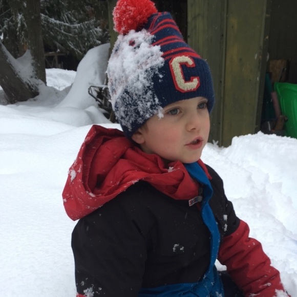 Converse Kids Winter Beanie/Toque - Picture 1 of 8
